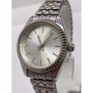 Womens Silver Stretch Watch Works New Battery